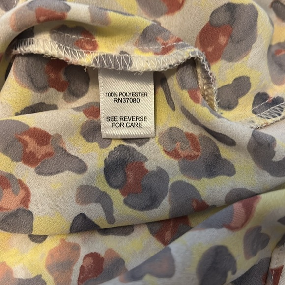 Bundle of Women’s Tops/shirts Size Medium - Picture 12 of 16